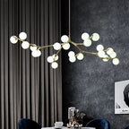 Ramure Lustre Branches à Globes Lumineux – lustre à branches devant des rideaux gris