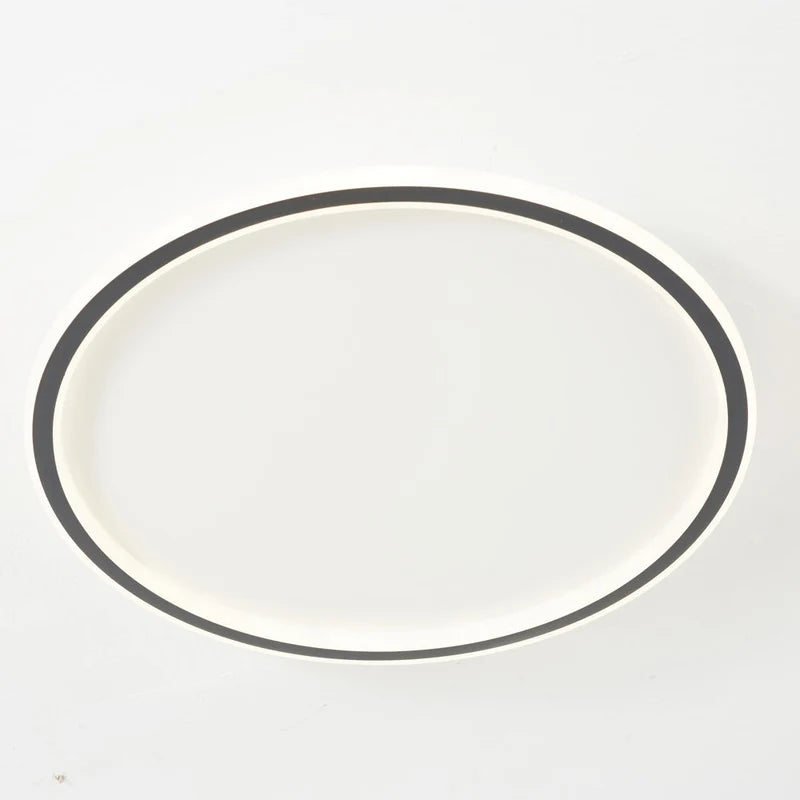 Halo Plafonnier LED Anneau – anneau noir vu de dessous, plafonnier éteint
