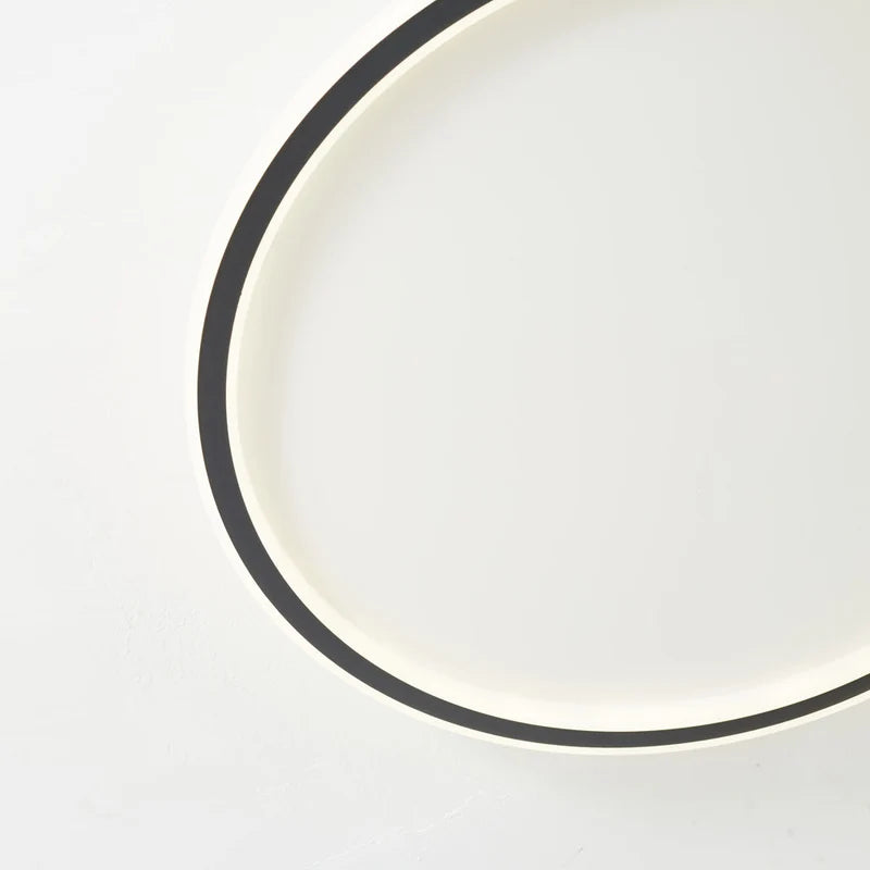 Halo Plafonnier LED Anneau – gros plan du bord noir de l'anneau