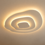 Lagune Plafonnier LED Ondulé – plafonnier blanc à contours ondulés allumé, vue de dessous