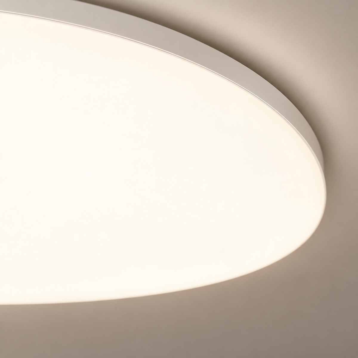 Opale Plafonnier LED Extra-Plat – plafonnier allumé, lumière blanche chaude