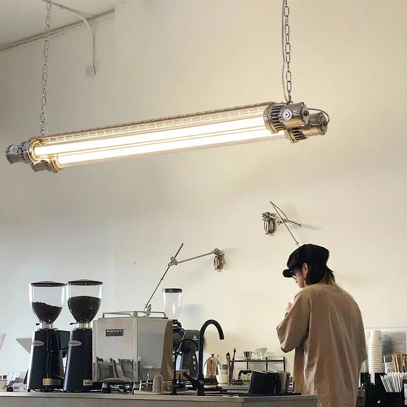 Tubia Suspension Tube en Verre Style Industriel – tube au-dessus d'un comptoir avec moulins à café