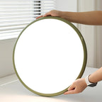 Médaillon Plafonnier LED Rond – gros plan du bord vert et du diffuseur blanc