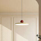 Papillon Suspension LED en Métal, Beige, Vert ou Rouge – disque beige devant un mur à moulures