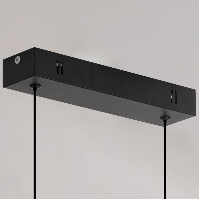 Ligne Suspension LED Linéaire en Aluminium – gros plan du boîtier noir et des câbles de suspension