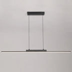Ligne Suspension LED Linéaire en Aluminium – barre LED noire, vue de face sur fond clair