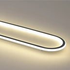 Piste Plafonnier LED Oblong – gros plan de l'extrémité noire du plafonnier allumé