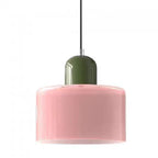 Dolia Suspension en Verre Teinté – suspension rose à capuchon vert sur fond blanc