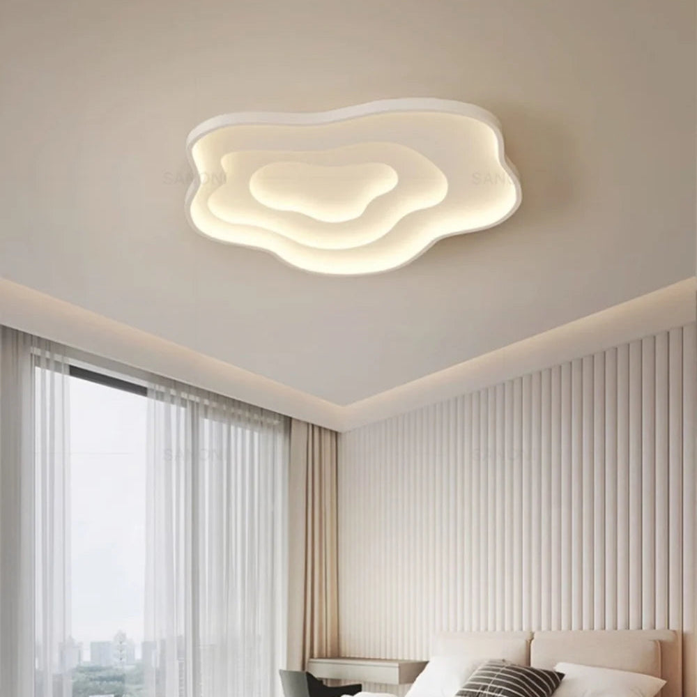 Lagune Plafonnier LED Ondulé – plafonnier blanc près de rideaux clairs