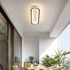 Piste Plafonnier LED Oblong – dans un couloir lumineux avec fenêtres