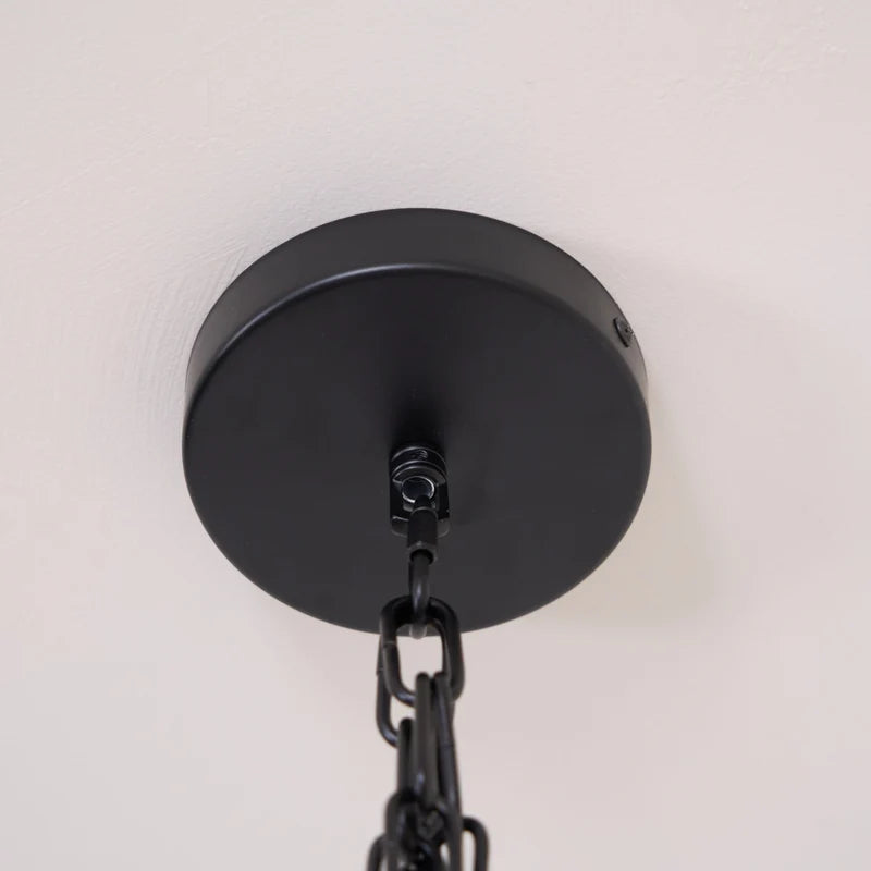 Tubia Suspension Tube en Verre Style Industriel – gros plan de la rosace noire et de la chaîne