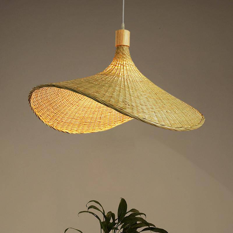 Hatira Suspension Chapeau en Bambou Tressé – gros plan du tressage de l'abat-jour