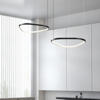 Orbite Duo Lustre 2 Anneaux LED Moderne – deux anneaux noir et blanc dans une pièce claire