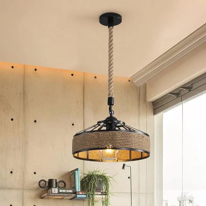Tambra Suspension Tambour en Corde et Métal – suspension à câble en corde devant un mur clair