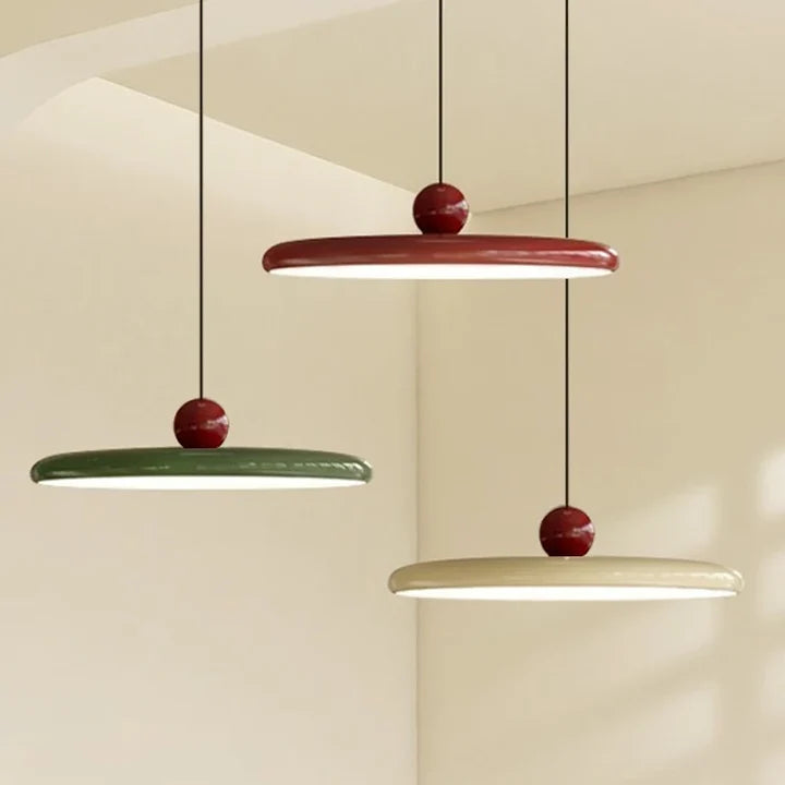 Papillon Suspension LED en Métal, Beige, Vert ou Rouge – trois suspensions plates rouge, verte et beige
