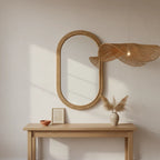 Papyra Suspension en Corde de Papier et Fer – près d'un miroir ovale au-dessus d'une console